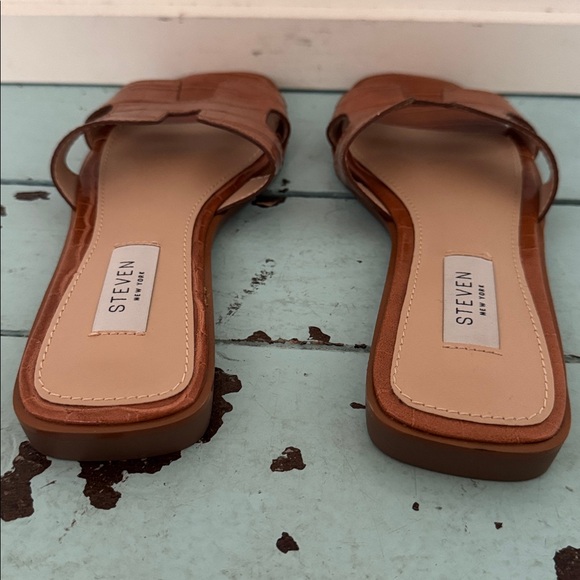 Steven 5.5 Narrow NewYork Steve Madden Hadyn Tan Exotic slides/sandals Oran NWOT - Picture 5 of 17